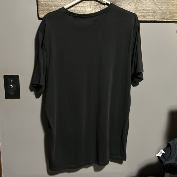 NWOT Aerosmith Band  Graphic Shirt - Picture 6 of 8